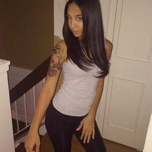 Meet your Posher, Aja